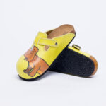 Sabot anatomico colorato con sottopiede in scamosciata / Sabot anatomico colorato con sottopiede in scamosciata /