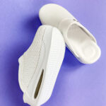 Ciabatte sanitarie da donna con zeppa /