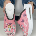 Ciabatte sanitarie da donna con zeppa / Ciabatte sanitarie da donna con zeppa /