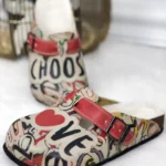 Ciabatte tipo sabot da donna fatte a mano con plantare ortopedico in vera pelle 700054 / Ciabatte tipo sabot da donna fatte a mano con plantare ortopedico in vera pelle 700054 /