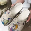 Ciabatte tipo sabot da donna fatte a mano con plantare ortopedico in vera pelle 700096 Sabot da lavoro donna 6 Ciabatte tipo sabot da donna fatte a mano con plantare ortopedico in vera pelle 700096 Sabot da lavoro donna 6