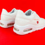 Scarpe sanitarie comode e leggerissime /