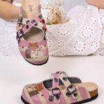 Sabot anatomico colorato con sottopiede in scamosciata / Sabot anatomico colorato con sottopiede in scamosciata /