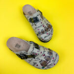 Sabot anatomico colorato con sottopiede in scamosciata / Sabot anatomico colorato con sottopiede in scamosciata /