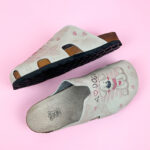 Sabot anatomico colorato con sottopiede in scamosciata / Sabot anatomico colorato con sottopiede in scamosciata /