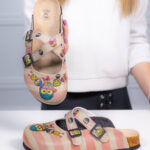 Sabot anatomico colorato con sottopiede in scamosciata / Sabot anatomico colorato con sottopiede in scamosciata /