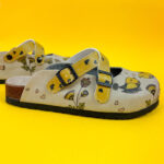 Sabot anatomico colorato con sottopiede in scamosciata / Sabot anatomico colorato con sottopiede in scamosciata /