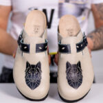 Sabot anatomico colorato con sottopiede in scamosciata / Sabot anatomico colorato con sottopiede in scamosciata /