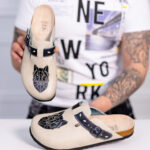 Sabot anatomico colorato con sottopiede in scamosciata / Sabot anatomico colorato con sottopiede in scamosciata /