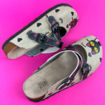 Sabot anatomico colorato con sottopiede in scamosciata / Sabot anatomico colorato con sottopiede in scamosciata /