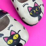 Sabot anatomico colorato con sottopiede in scamosciata / Sabot anatomico colorato con sottopiede in scamosciata /