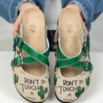 Sabot anatomico colorato con sottopiede in scamosciata / Sabot anatomico colorato con sottopiede in scamosciata /