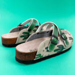 Sabot anatomico colorato con sottopiede in scamosciata / Sabot anatomico colorato con sottopiede in scamosciata /