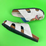 Sabot anatomico colorato con sottopiede in scamosciata / Sabot anatomico colorato con sottopiede in scamosciata /