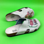 Sabot anatomico colorato con sottopiede in scamosciata / Sabot anatomico colorato con sottopiede in scamosciata /