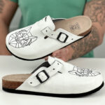 Sabot anatomico colorato con sottopiede in scamosciata / Sabot anatomico colorato con sottopiede in scamosciata /