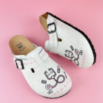 Ciabatte per medici con sottopiede in pelle /