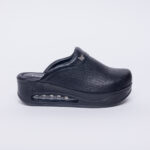 Ciabatte chiuse da donna in pelle con sottopiede soft / Ciabatte chiuse da donna in pelle con sottopiede soft /