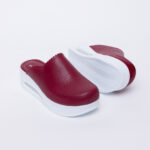 Ciabatte chiuse da donna in pelle con sottopiede soft / Ciabatte chiuse da donna in pelle con sottopiede soft /