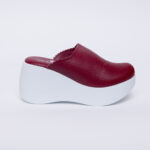 Ciabatte chiuse da donna in pelle con sottopiede soft / Ciabatte chiuse da donna in pelle con sottopiede soft /