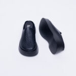 Ciabatte chiuse da donna in pelle con sottopiede soft / Ciabatte chiuse da donna in pelle con sottopiede soft /