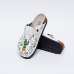 Sabot anatomico colorato con sottopiede in scamosciata / Sabot anatomico colorato con sottopiede in scamosciata /