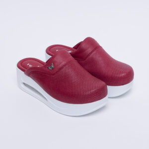Ciabatte chiuse da donna in pelle con sottopiede soft Zoccoli sanitari donna Monocolore Ciabatte chiuse da donna in pelle con sottopiede soft Zoccoli sanitari donna Monocolore