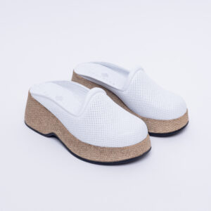 Zoccoli in pelle per donna Ciabatte sanitarie donna Monocolore Zoccoli in pelle per donna Ciabatte sanitarie donna Monocolore