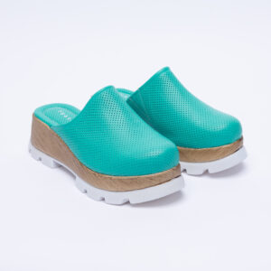 Ciabatte con plateau verde in vera pelle Ciabatte da donna Monocolore Ciabatte con plateau verde in vera pelle Ciabatte da donna Monocolore