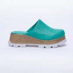 Ciabatte con plateau verde in vera pelle /