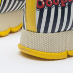 Scarpe sportive da donna con stampa colorata realizzata in ecopelle /