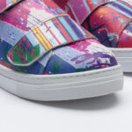 Scarpe sportive da donna con stampa colorata realizzata in ecopelle / Scarpe sportive da donna con stampa colorata realizzata in ecopelle /