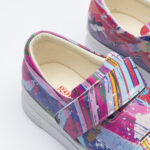 Scarpe sportive da donna con stampa colorata realizzata in ecopelle / Scarpe sportive da donna con stampa colorata realizzata in ecopelle /