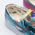 Scarpe sportive da donna con stampa colorata realizzata in ecopelle / Scarpe sportive da donna con stampa colorata realizzata in ecopelle /