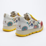 Scarpe sportive donna con stampa colorata realizzata in ecopelle / Scarpe sportive donna con stampa colorata realizzata in ecopelle /