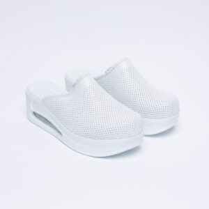 Ciabatte chiuse da donna in pelle con sottopiede soft Zoccoli sanitari donna Monocolore Ciabatte chiuse da donna in pelle con sottopiede soft Zoccoli sanitari donna Monocolore