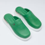 Sabot da donna in pelle con punta chiusa / Sabot da donna in pelle con punta chiusa /