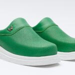 Sabot da donna in pelle con punta chiusa / Sabot da donna in pelle con punta chiusa /