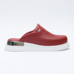 Sabot da donna in pelle con punta chiusa / Sabot da donna in pelle con punta chiusa /