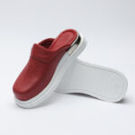 Sabot da donna in pelle con punta chiusa / Sabot da donna in pelle con punta chiusa /