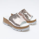 Zoccoli con zeppa da donna in pelle rosa /