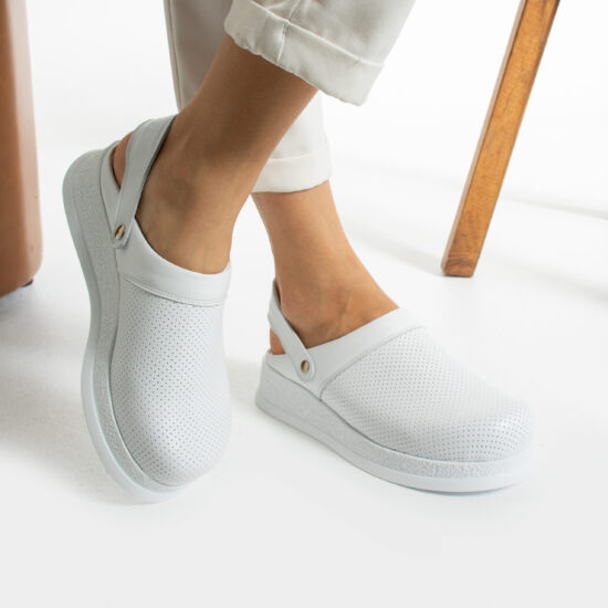 Alternative view of Zoccoli sanitari da donna con cinturino per tallone