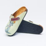 Sabot anatomico colorato con sottopiede in scamosciata / Sabot anatomico colorato con sottopiede in scamosciata /