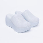 Ciabatte chiuse da donna in pelle con sottopiede soft / Ciabatte chiuse da donna in pelle con sottopiede soft /