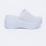 Ciabatte chiuse da donna in pelle con sottopiede soft / Ciabatte chiuse da donna in pelle con sottopiede soft /