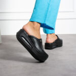 Ciabatte chiuse da donna in pelle con sottopiede soft / Ciabatte chiuse da donna in pelle con sottopiede soft /