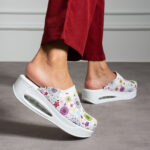 Ciabatte chiuse da donna in pelle con sottopiede soft / Ciabatte chiuse da donna in pelle con sottopiede soft /