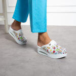 Ciabatte chiuse da donna in pelle con sottopiede soft / Ciabatte chiuse da donna in pelle con sottopiede soft /