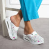 Ciabatte chiuse da donna in pelle con sottopiede soft Zoccoli da lavoro donna Colorate 5 Ciabatte chiuse da donna in pelle con sottopiede soft Zoccoli da lavoro donna Colorate 5