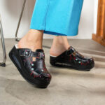 Ciabatte sanitarie anatomiche da donna con zeppa / Ciabatte sanitarie anatomiche da donna con zeppa /